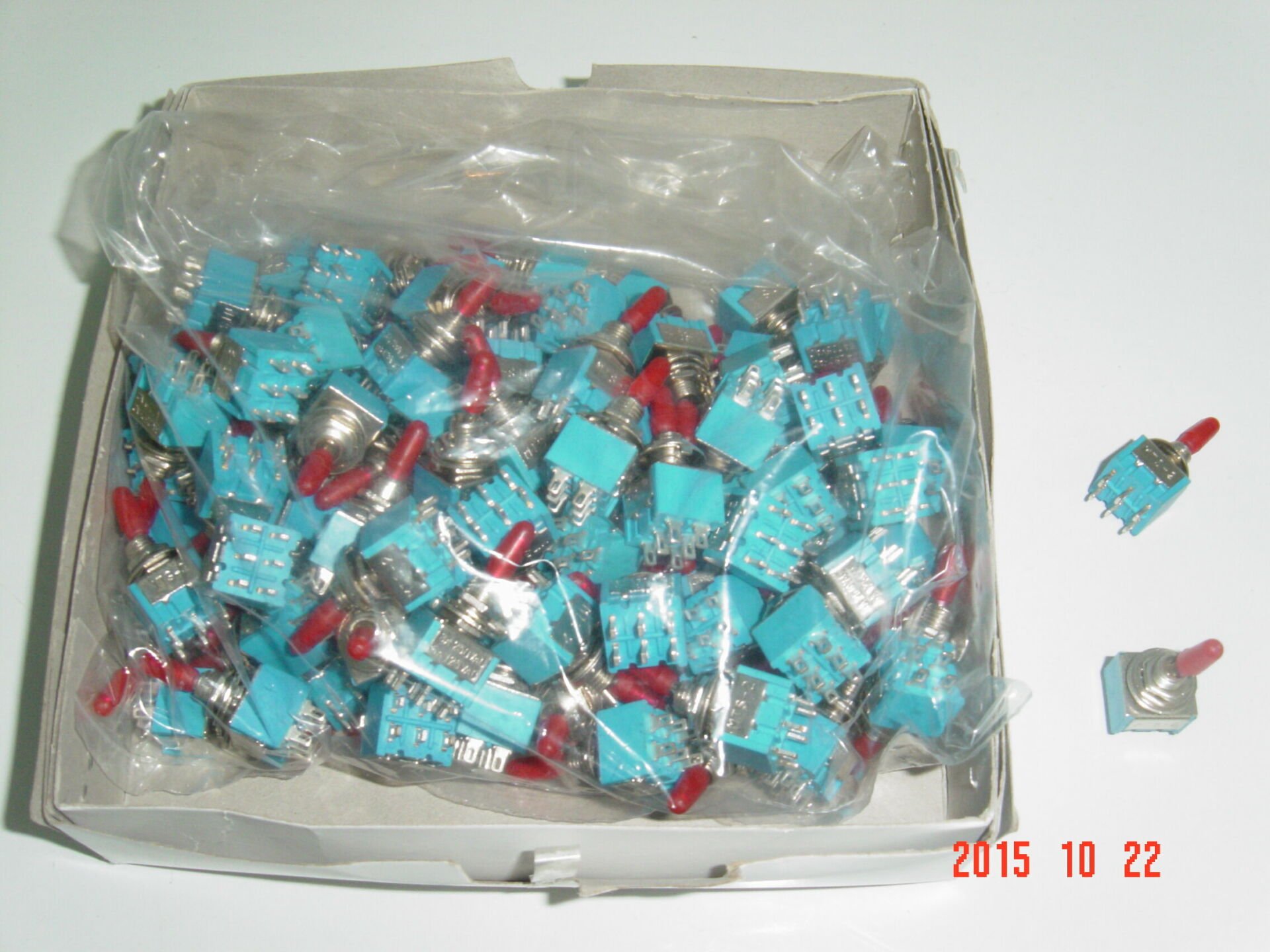 MTS-203 Toggle Switch On-Off-On 6 Pin